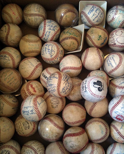 baseballs_250.jpg